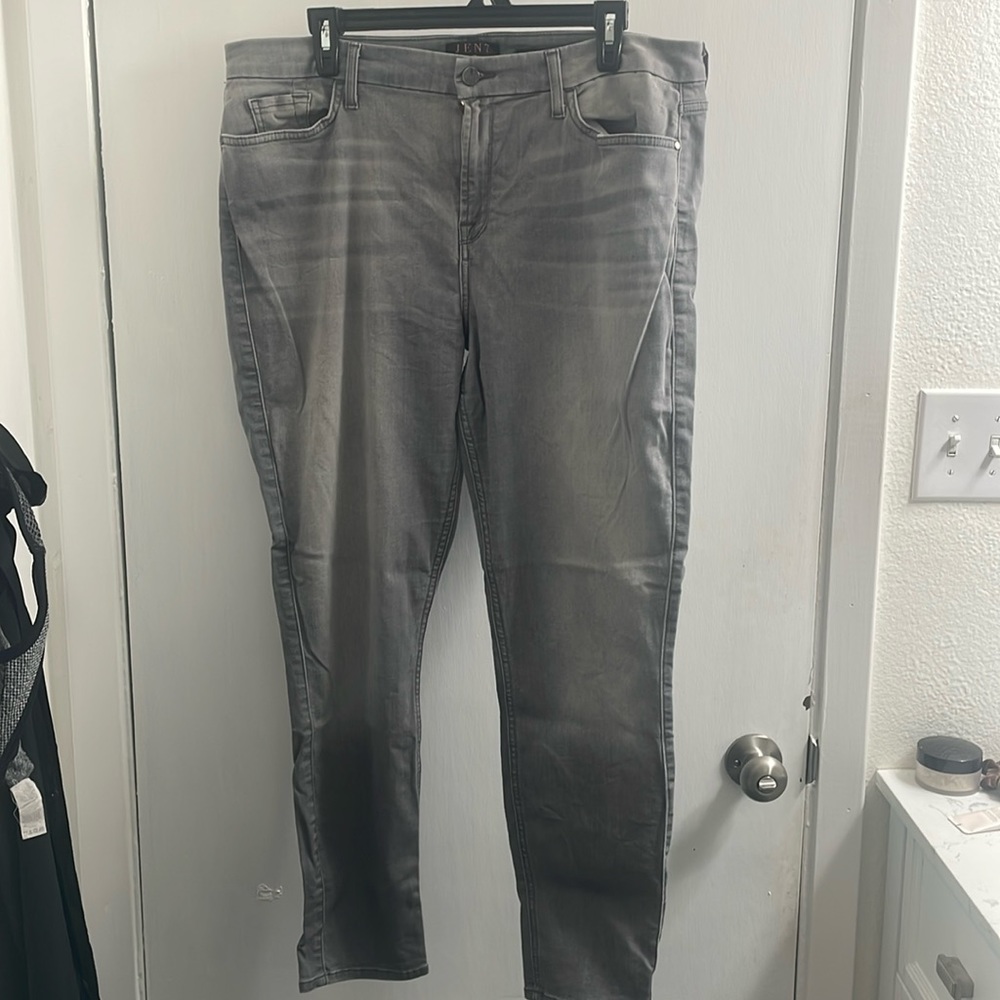 Women's Skinny Jeans in Washed Gray - Unbranded